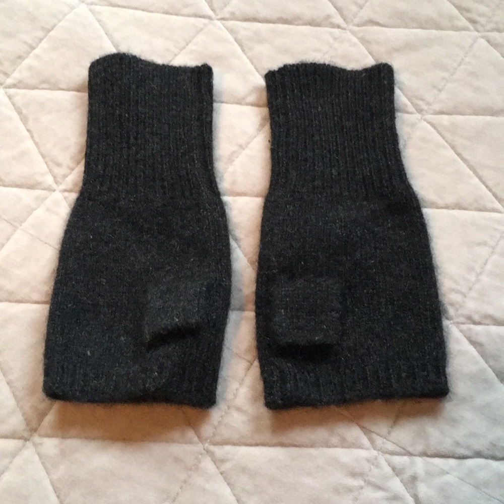 Cashmere Gloves - image 1